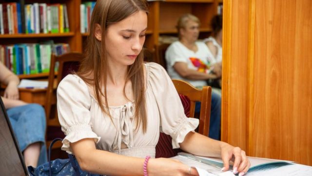 Абитуриеты из Херсонской и Запорожской областей подали больше всего заявок на поступление в КФУ