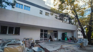 В Симферополе завершают капитальный ремонт кардиодиспансера