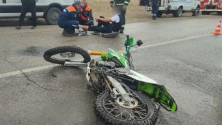 Легковушка сбила мотоцикл около бухты Капсель