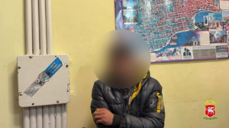 Мужчина повредил надгробия в Евпатории: Подозреваемый задержан