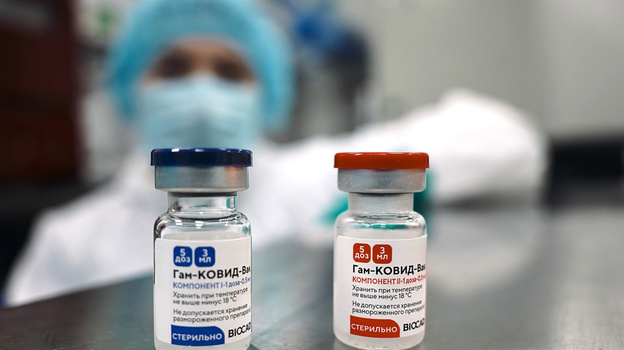 Более 10 000 человек записались на прививку от коронавируса в Крыму