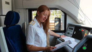 Первая женщина стала помощником машиниста на Крымской железной дороге