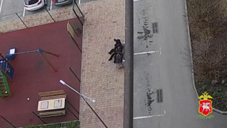 В Судаке несовершеннолетние курьеры мошенников похитили у пенсионерки 1,4 млн рублей