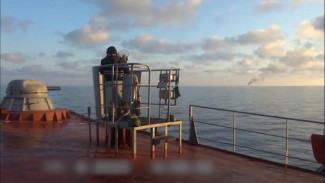 Минобороны опубликовало видео неудачной атаки украинских беспилотников на корабль ЧФ