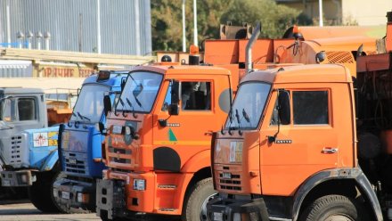 Более тысячи грузовиков пересекли границу Херсонской области и Крыма