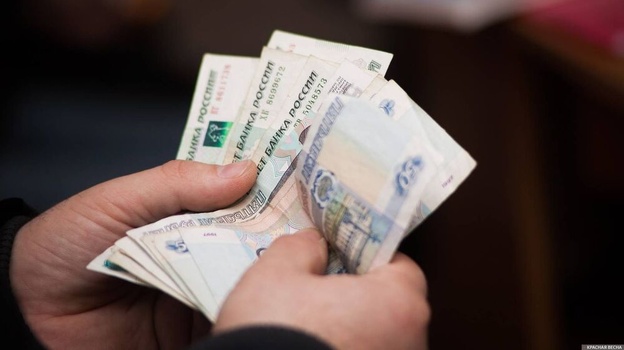 Крым отстаёт почти на треть от среднероссийского уровня зарплат