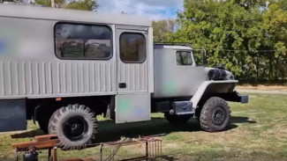 Десантники ВС РФ в зоне СВО переоборудовали грузовой автомобиль в мобильную ремонтную мастерскую 