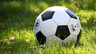 Дети-беженцы смогут поступить в Академию футбола Крыма