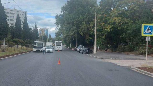 Водитель автобуса сбил пенсионерку в Севастополе