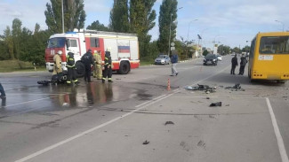 Автобус насмерть задавил мотоциклиста в Крыму