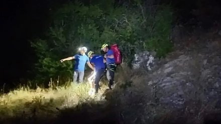 В горах Судака спасли мужчину, застрявшего на склоне