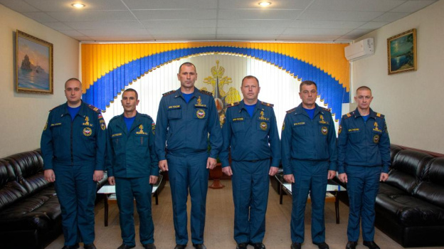 Пожарные из Крыма награждены медалями Минобороны 