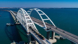 На Крымском мосту возобновят движение грузовиков