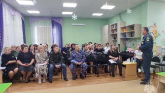 Спасатели Крыма провели собрание в детских садах 