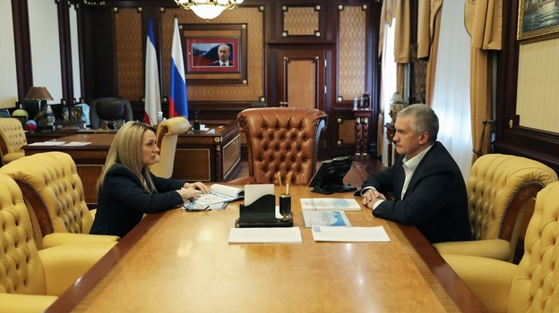 Аксёнов провёл совещание с бизнес-омбудсменом Крыма
