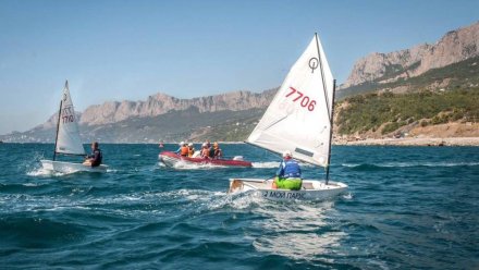 Пляжи Ялты закрыли для купания из-за шторма  