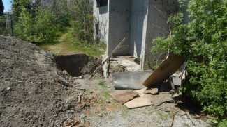 Три строителя из Ялты убили своего коллегу из-за денег и спрятали тело в куче мусора