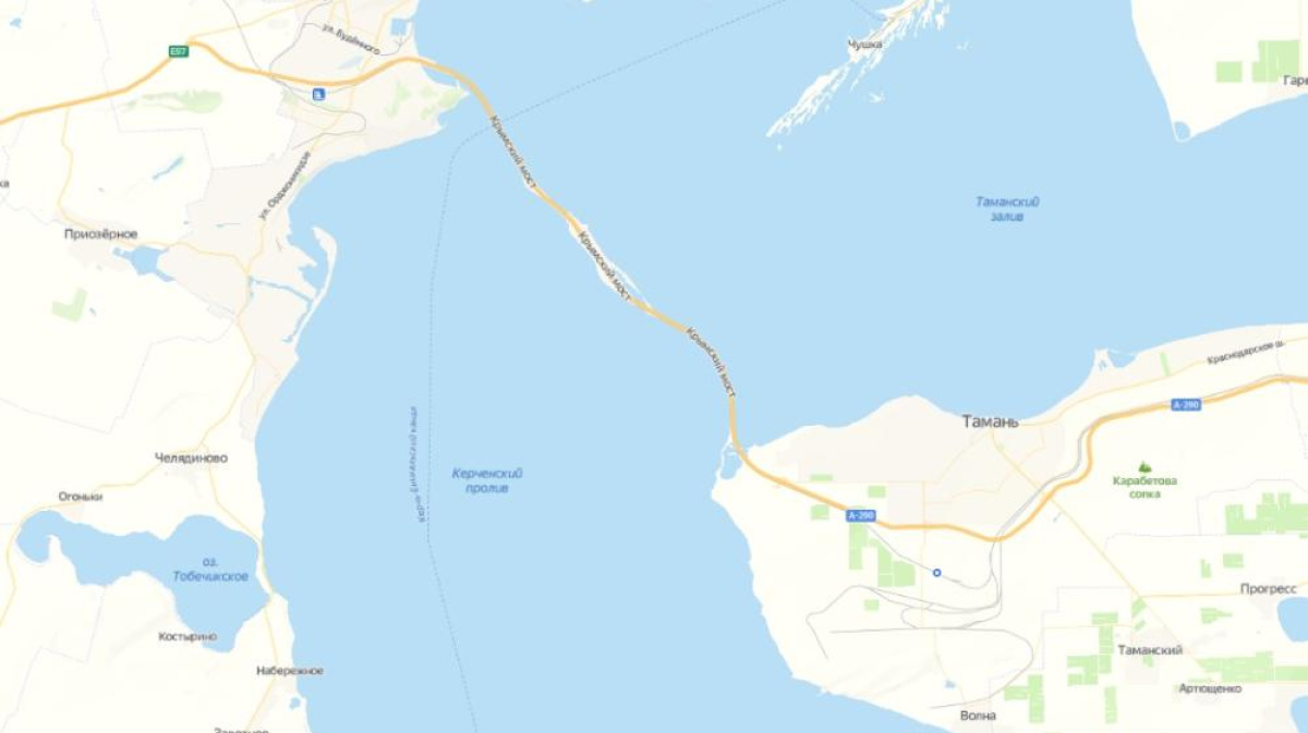 Этот город находится на побережье керченского пролива. Судоходство в Керченском проливе. Карта глубин Керченского пролива. Транспортного перехода через Керченский пролив карта. Газопровод через Керченский пролив.