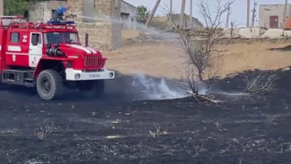  Пожар в селе Скворцово ликвидировали на площади 1 Га — ГУ МЧС РФ по РК