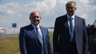 Аксёнов поздравил губернатора Севастополя с днём рождения