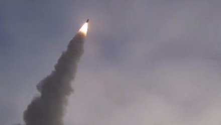 За ночь над Крымом сбили 8 ракет ATACMS и 8 БПЛА: осколки повредили паромы в Керчи