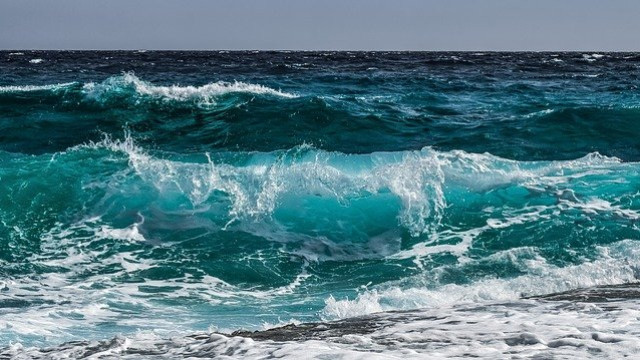 Где в Крыму самое тёплое море в начале недели?