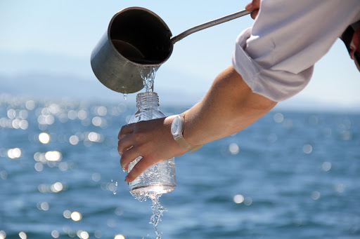 В Крыму проверяют  морскую воду на COVID-19 и холеру
