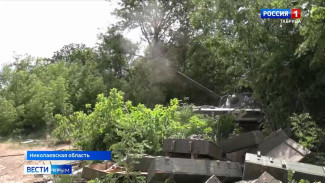 Стволы орудий не успевают остывать: российские военные рассказали о ситуации в Херсонской области