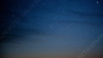 Корреспонденту Вести Крым удалось запечатлеть Комету C/2025 R3 (PANSTARRS) над Азовским морем