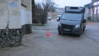Водитель грузовика сбил пенсионерку насмерть в Евпатории