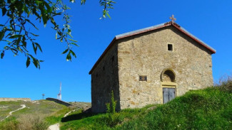 В Феодосии завершают реставрацию средневекового храма Дмитрия Солунского