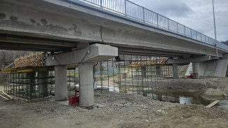  В Крыму мост через реку Альма готов на 72%