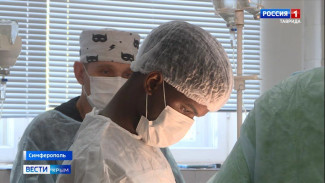 В Симферополе для студентов медиков провели мастер-классы по сосудистой хирургии