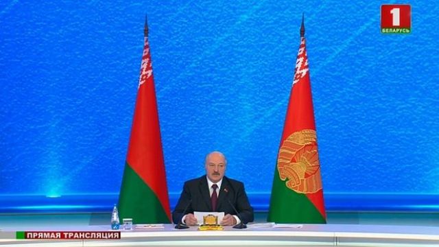 Лукашенко готов признать Крым российским