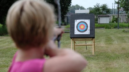 В городе Саки проходит летний кубок Крыма по стрельбе из лука