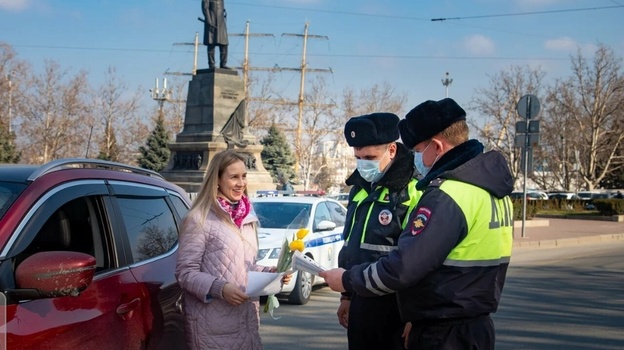 В ГИБДД Севастополя приготовили сюрприз автомобилисткам