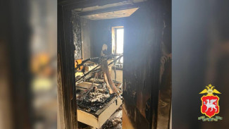 Ревнивая женщина сожгла квартиру в Симферополе (ВИДЕО)