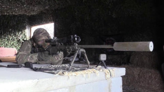 Снайперы группировки войск «Днепр» оттачивают боевую подготовку в тыловом районе СВО в Запорожской области 