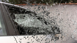 В Керчи 16-летнюю девушку переехал грузовик