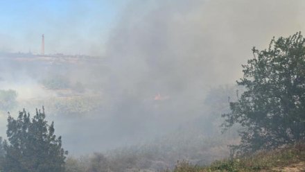 Пожар в Керчи локализовали на 800 квадратных метров