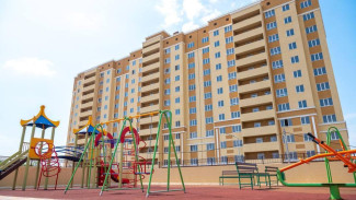 13 детей-сирот получили новые квартиры в Севастополе