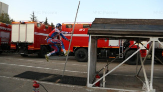 В Крыму пошёл ежегодный Чемпионат по пожарно-спасательному спорту