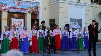 В Гурзуфе развернули объединяющий шатер дружбы народов из Татарстана