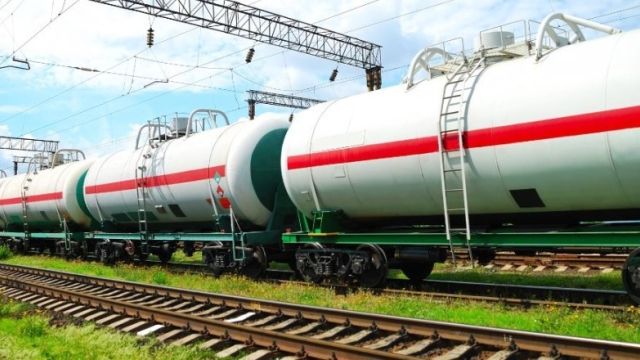 В Крыму упростили доставку топлива по мосту