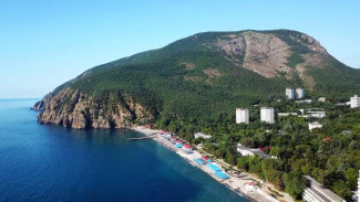 Женщина повредила ногу во время прогулки на Аю-Даге