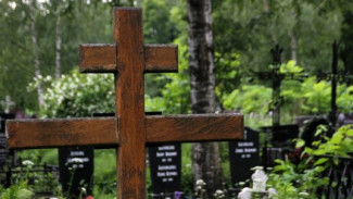 На кладбищах в Крыму проведут уборку