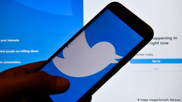 Украина пытается заблокировать крымскую страницу в Twitter