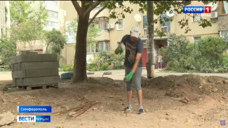 В Симферополе в текущем году отремонтируют 17 дворов