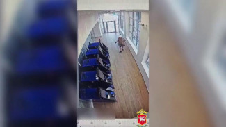 Уголовное дело возбуждено в отношении мужчины, разгромившего отделение банка в Алуште