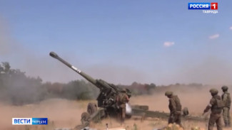 Сегодня на боевых позициях профессиональный праздник отмечают российские ракетчики и артиллеристы